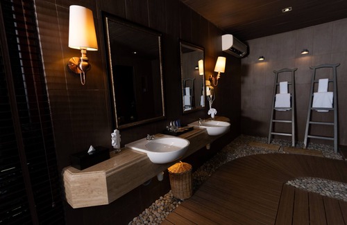 Kuala Teriang Resort | Ombak Villa Langkawi: Family-Friendly Retreat with Pool & Spa