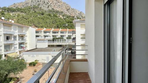 L'Estartit Apartment | Family-Friendly Stay at Apartamento OMEGA 4 with Pool