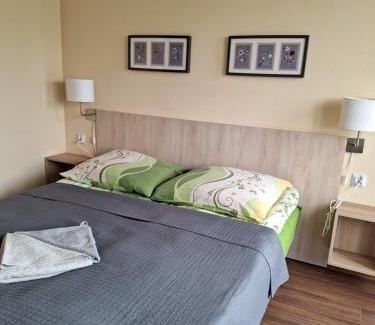 Jantar Bed & Breakfast | Omega Jantar: Family-Friendly Retreat with Pool Access