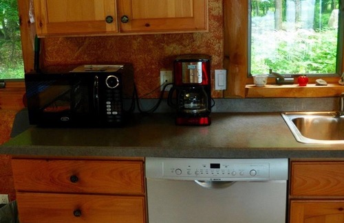 Traverse City House | Discover Omena Paradise on Traverse Bay with Private Beach