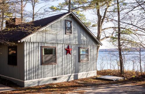Omena House | Waterfront Paradise at Omena Point: Pet-Friendly Retreat
