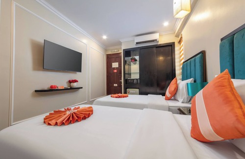 Hang Bo Hotel | Discover Omina Hanoi Hotel with Spa and Restaurant Access
