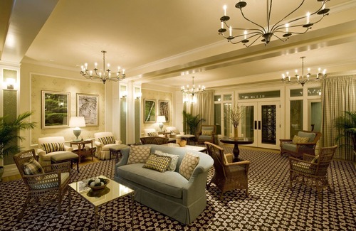 Bretton Woods Resort | Discover Omni Bretton Arms Inn: Rated 9/10 with Spa & Pool