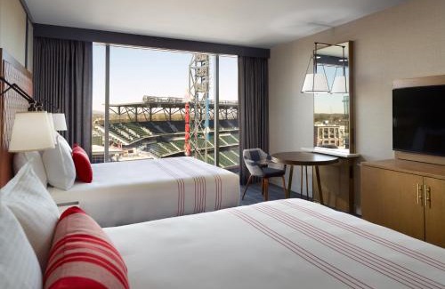 Cumberland Hotel | Premier Omni Hotel at the Battery Atlanta - Pet Friendly & Pool