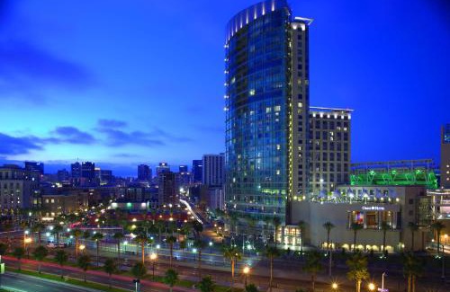 East Village Hotel | Discover Omni San Diego Hotel: Oceanfront Retreat Awaits