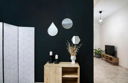 Paleros Apartment | Family-Friendly Onèiro Apartment for Your Next Getaway