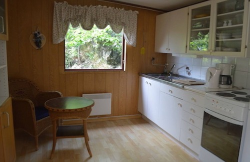 Norrkoping Municipality House | Discover St. Anna: Pet-Friendly Oasis with Ocean Views