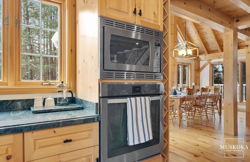 Baysville House | Peaceful Drive to Child-Friendly Retreat on Quiet Road