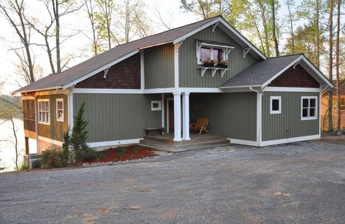Cullman House | Discover On A Whim Rustic Lodge Near Smith Lake Park