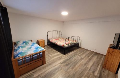 Hochleithen Apartment | Convenient Self-Check-In & Free Parking Near the Freeway