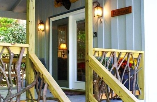Penrose Cabin | Tranquil Retreat with Hot Tub, Fireplace & Pet Friendly