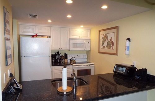 Captiva Condo | Seaside Retreat: Top Two Floors with Ocean Views & Amenities