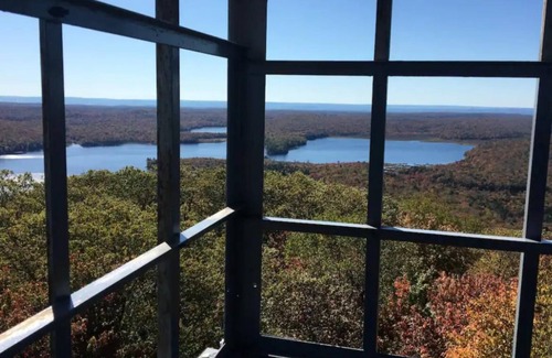 Caroga Lake Cottage | Relax at On Caroga Time: Year-Round Cottage with Dock