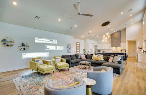 Malakoff House | Elegant Home on Cedar Creek Reservoir with Pool & Spa
