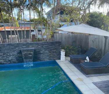 Lota Apartment | Oceanfront Flat with Pool in Manly's Cafe Hub
