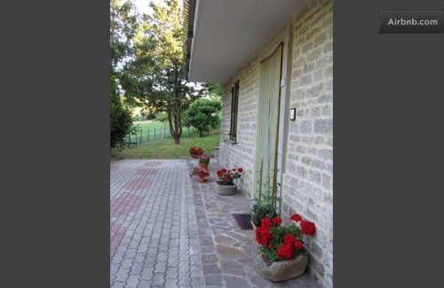 Scheggia e Pascelupo House | Cozy Retreat: On Grandma, Nestled Between Umbria and Marche
