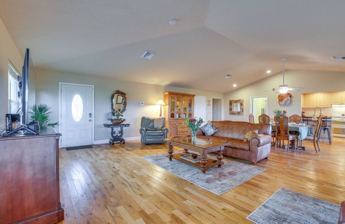 Lorida House | Lakefront Retreat: Lush Lorida Home on Lake Istokpoga