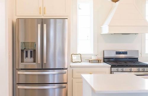 Guntersville House | Escape to River Rocks Plantation: Perfect for Family Fun