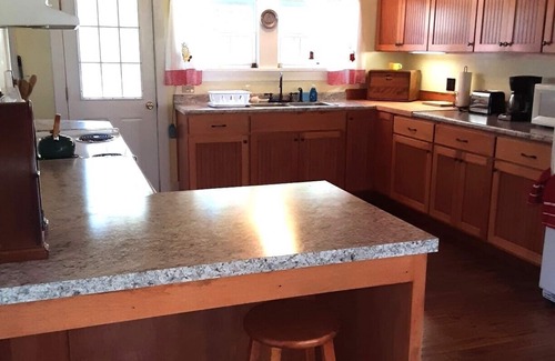 Sebasco Estates House | Ocean View 4 Bedroom House Near Beaches & Golfing