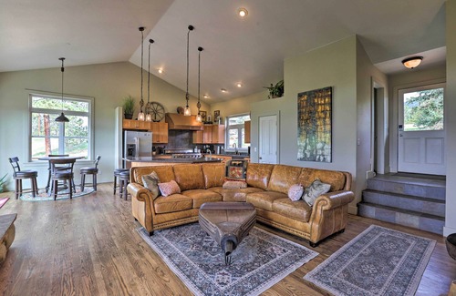 Conifer Cottage | Scenic Conifer Cabin with Mountain Views on 100 Acres