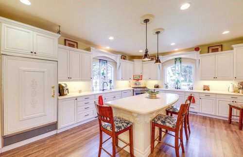 Libby House | On-Site Lake Access: Couples Retreat in Libby!