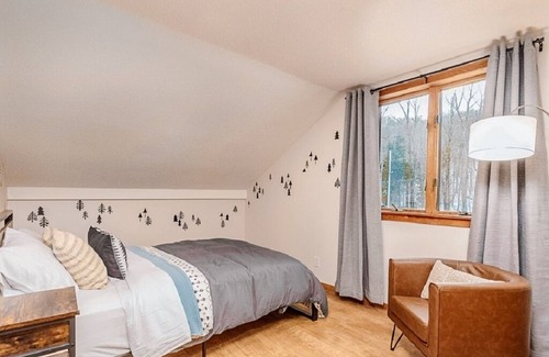 Stratton Mountain Cabin | Inviting Getaway on Stratton Mountain with Family-Friendly Amenities