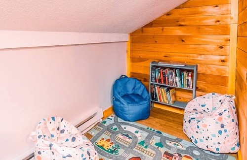 Stratton Mountain Cabin | Inviting Getaway on Stratton Mountain with Family-Friendly Amenities