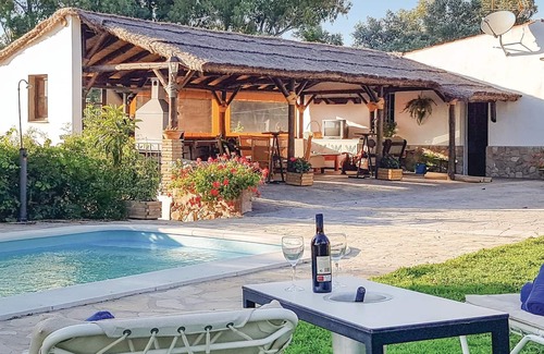 Jimena de la Frontera House | On the banks of the Guadiaro River you will find the vacation country house Vega El Dorado.