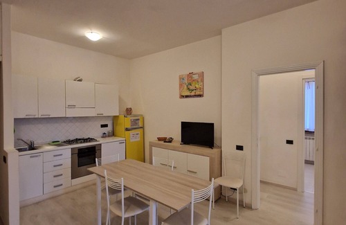 Fiumaretta Apartment | Beachfront Bliss: Unwind in a Spacious Park House