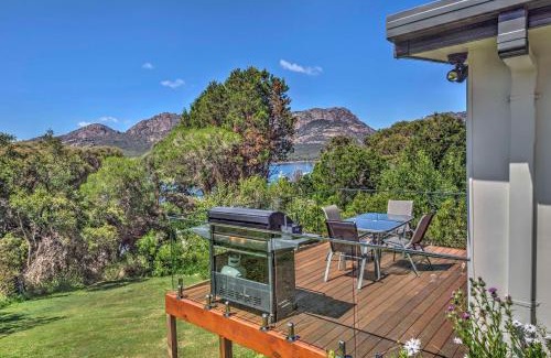 Coles Bay Apartment | Beachfront Escape with Private Beach and Ocean Views