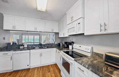 Inlet Beach Condo | Beachfront 2-Bedroom Townhouse with Ocean Views