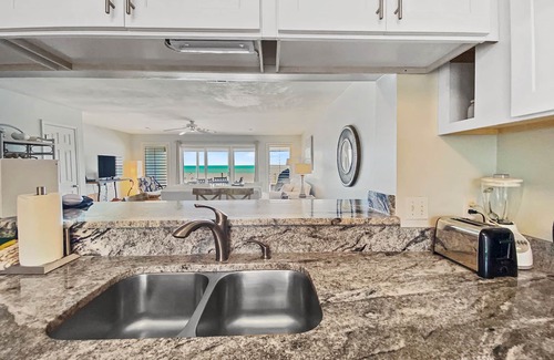 Inlet Beach Condo | Beachfront 2-Bedroom Townhouse with Ocean Views