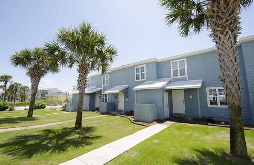 Inlet Beach Condo | Beachfront 2-Bedroom Townhouse with Ocean Views