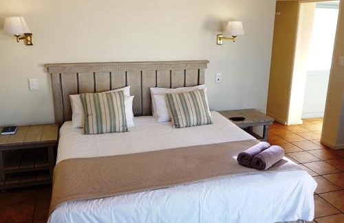 Paradise Beach House | Oceanfront Retreat at On the Beach 2 - Guest Rated 9/10