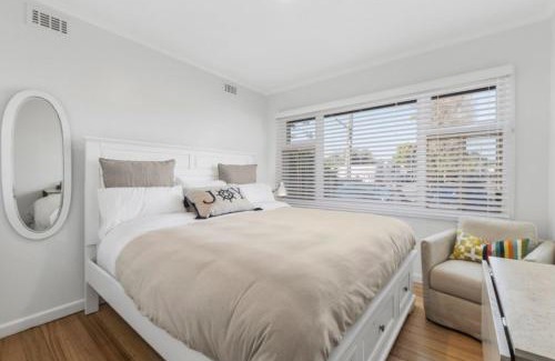 Rosebud House | Beachfront Retreat: Family-Friendly Getaway Awaits
