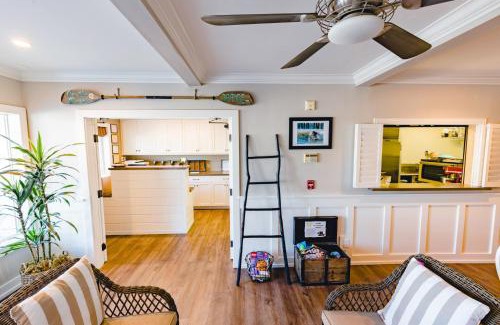 Cayucos Bed & Breakfast | Beachfront Retreat: On the Beach Bed and Breakfast