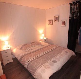 Saint-Regnobert-de-la-Cote-de-Nacre Apartment | Beachfront Bliss: Pet-Friendly Haven with Ocean Views