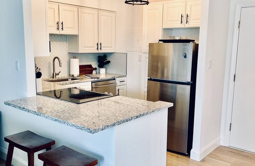 Crescent Beach Condo | Beachfront Condo with Stunning Views and Top Guest Rating