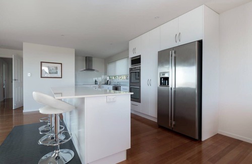 Low Head House | Beachfront Retreat with Golf Access & MTB Trails Nearby