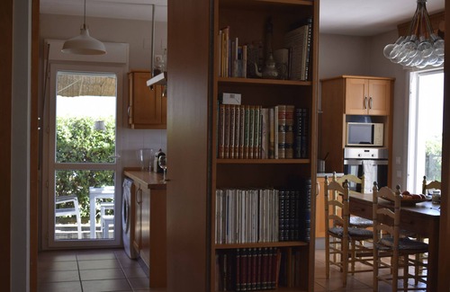 Cabo Roche House | Beachside Haven with Spa, Breakfast and Pet-Friendly Options