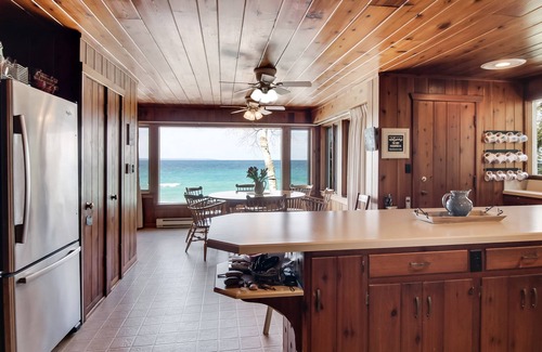 Leland House | Beachfront Getaway in Leland - Steps from Fishtown!