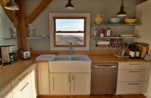 Block Island House | Seaside Retreat with Breathtaking Surf Views & Spa