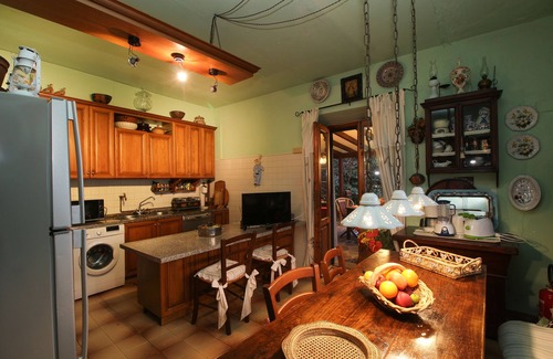 Vicopisano Villa | Poetic Villa with Pool in Nature - Guest Rated 9.8/10
