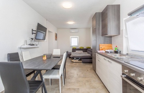Polje Apartment | Experience Island Life at Krk with Shared Pool Access