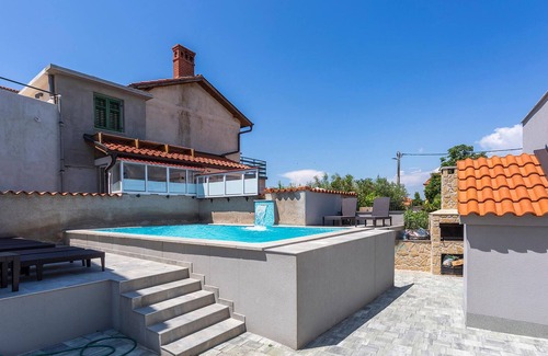 Polje Apartment | Experience Island Life at Krk with Shared Pool Access