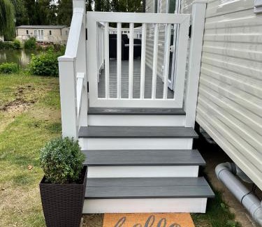 Clacton-on-Sea Resort | Scenic Getaway at On the Lake Weeley with Pool Access