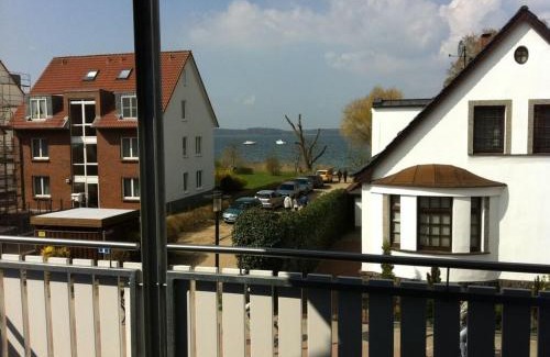 Muritz House | Relaxing Lakeside Apartment on Müritz Shore for Families