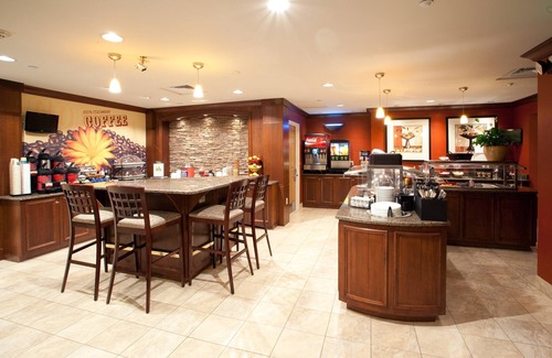 Great Falls Condo | Riverside Retreat: Indoor Pool, Hot Tub & Free Breakfast