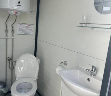 Saint Breward Cabin | Eco-Friendly Shepherds Huts with Hot Tub & Pet Welcome