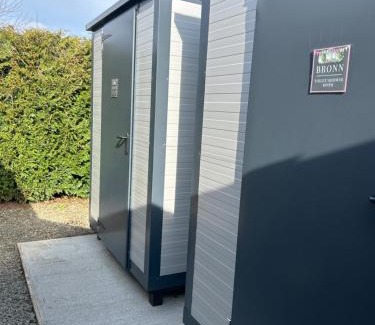 Saint Breward Cabin | Eco-Friendly Shepherds Huts with Hot Tub & Pet Welcome